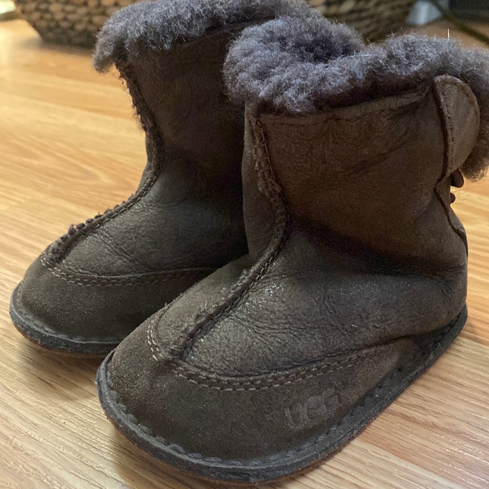 Baby Ugg winter boots size 4
